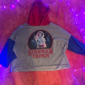 Cropped stranger things oversized shirt